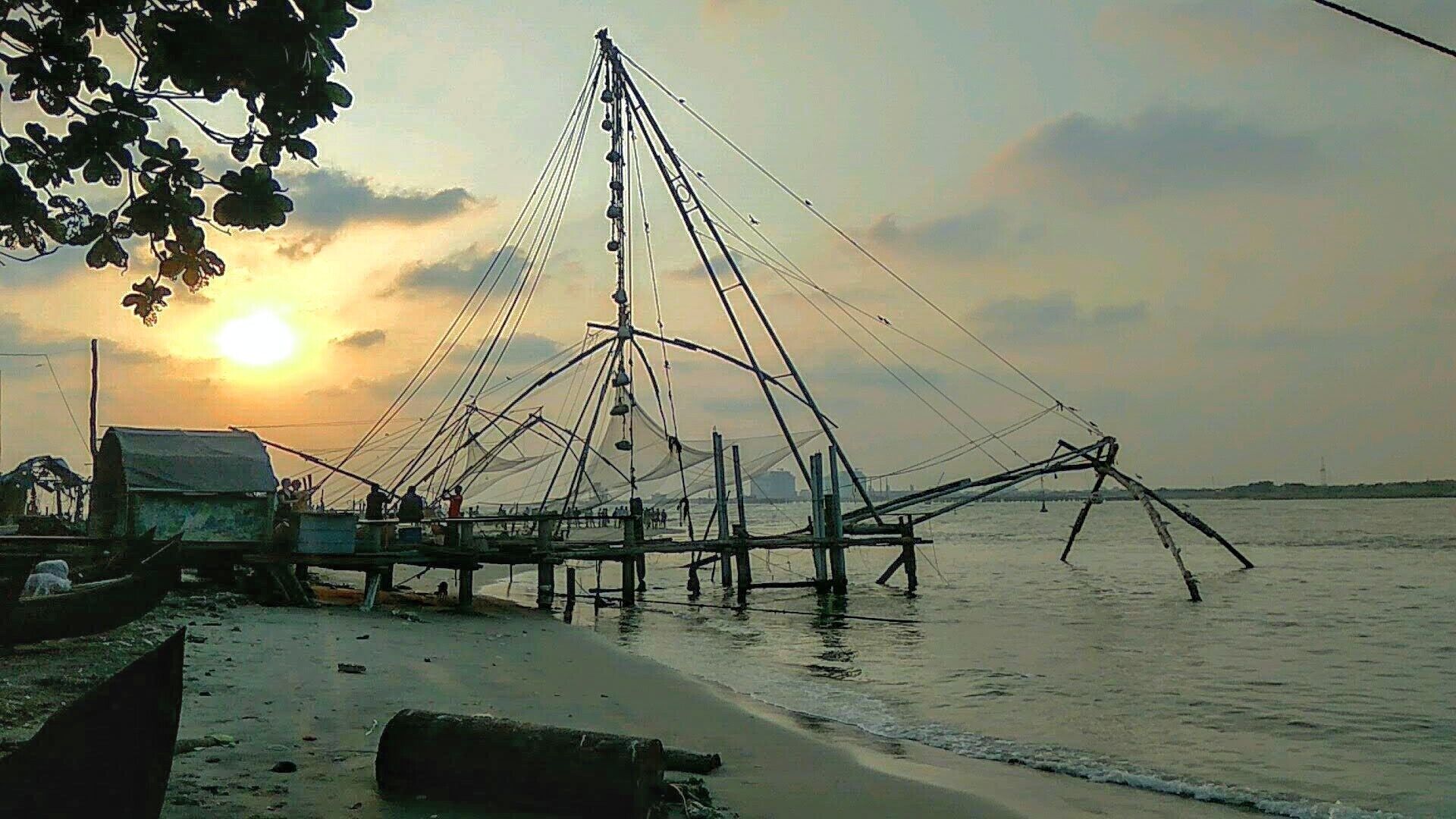 DELIGHT.
#kerala #fort #kochi
#godsowncountry #fisherman #wanderlust #incredibleindia🇮🇳