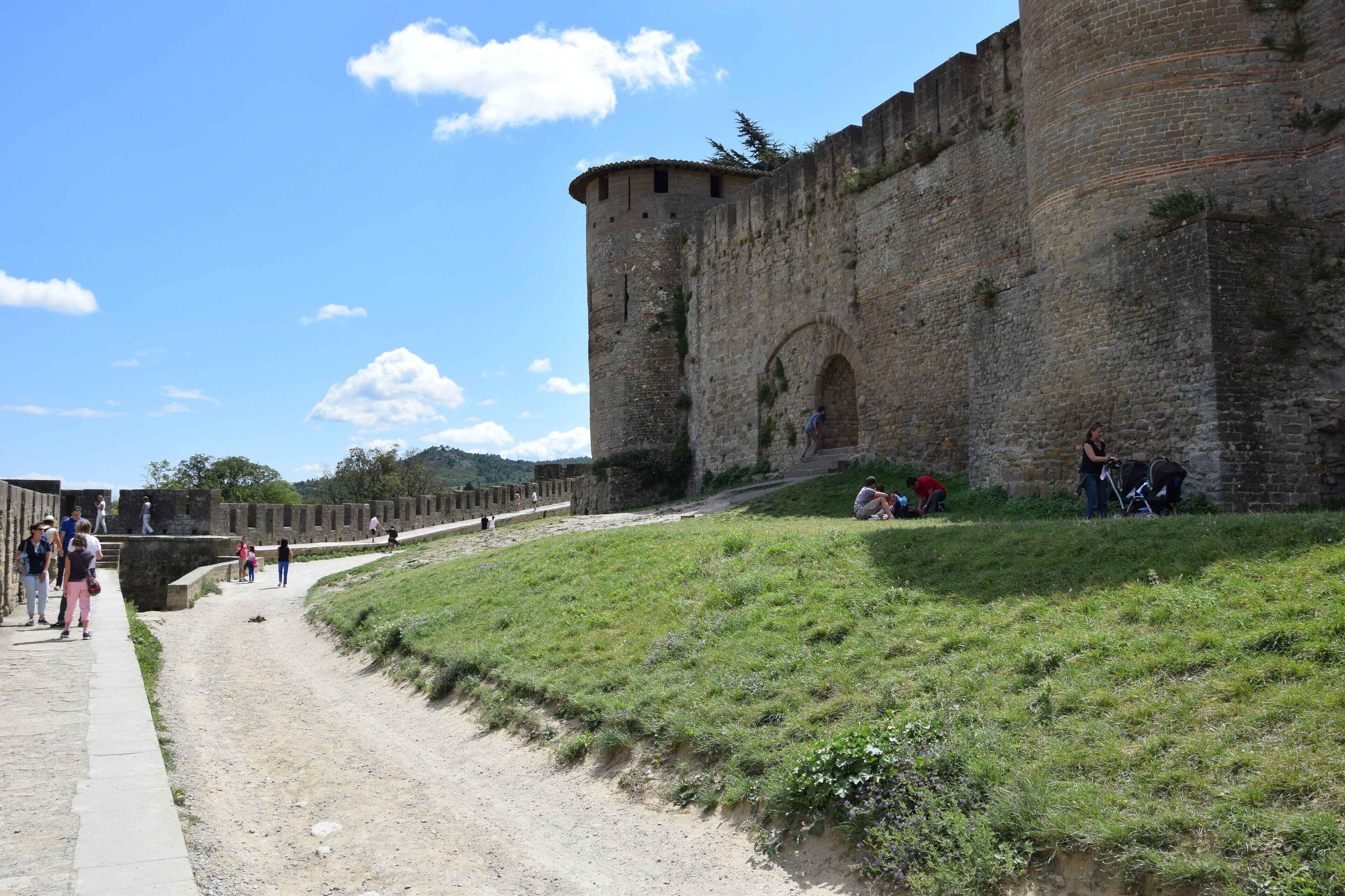 This building is indexed in the Base Mérimée, a database of architectural heritage maintained by the French Ministry of Culture, under the reference PA00102588 .
