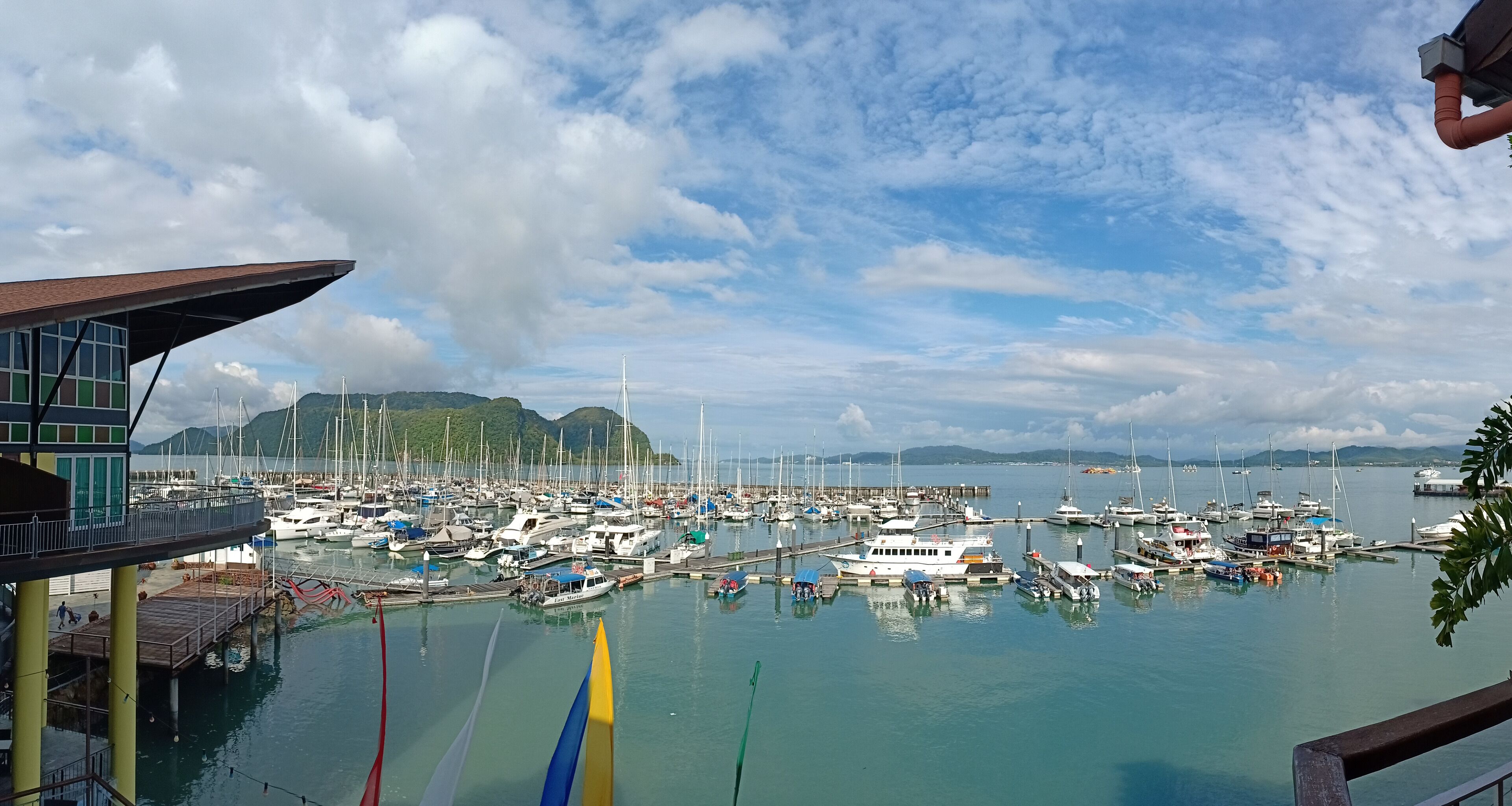 Isn't it beautiful overlooking the yacht #lifeatexpedia #beautyofmalaysia #malaysia #travel360
#nofilter
