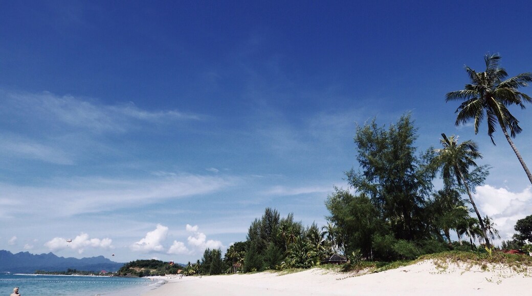 Pantai Tengah ( Middle Beach).