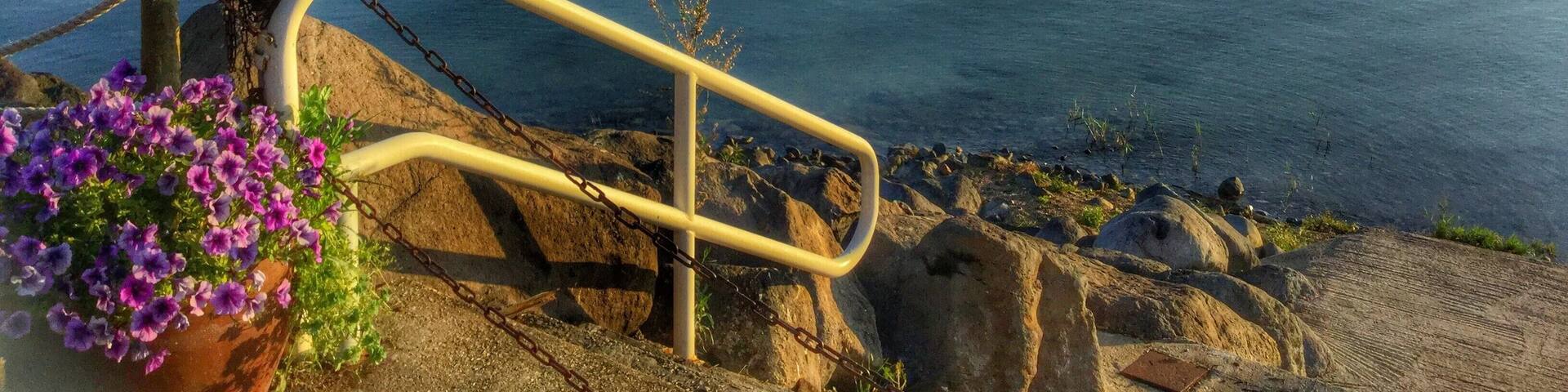 If you get a chance to explore down in the Canyons around Twin Falls, Idaho you will quickly learn the Sunsets are one of a kind amazing!