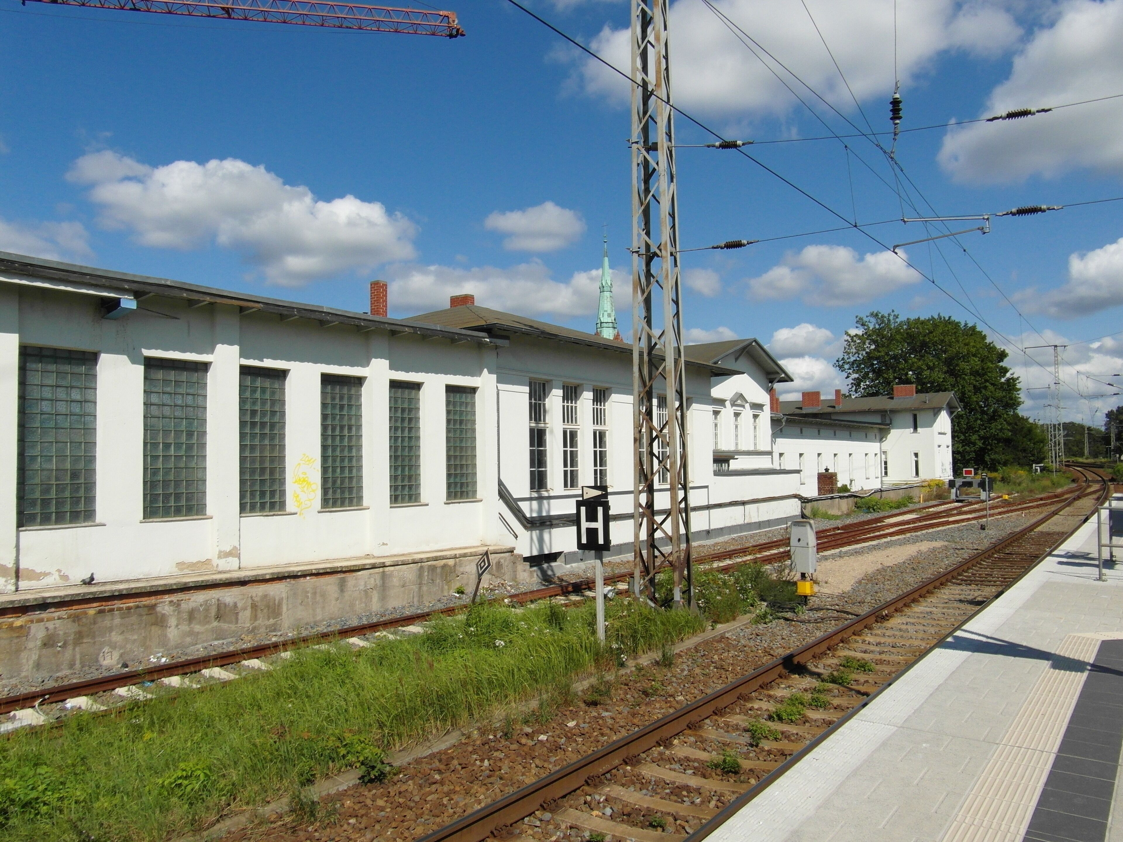 Bernau bei Berlin - S-Bahn Linie S2 - Regionalverkehr Linie RE3 und OE60