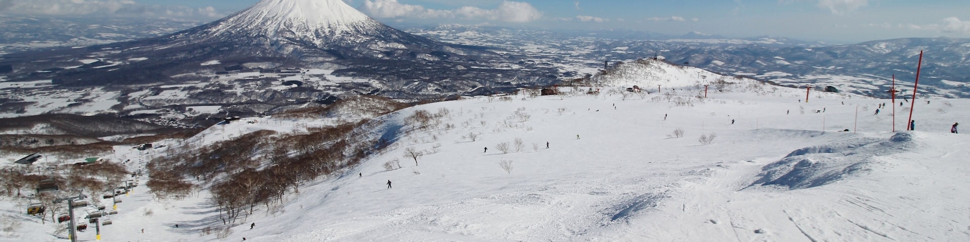 The WNW side of Mount Yotei seen from Niseko Annupuri. Taken on NISEKO Mt. RESORT Grand HIRAFU.