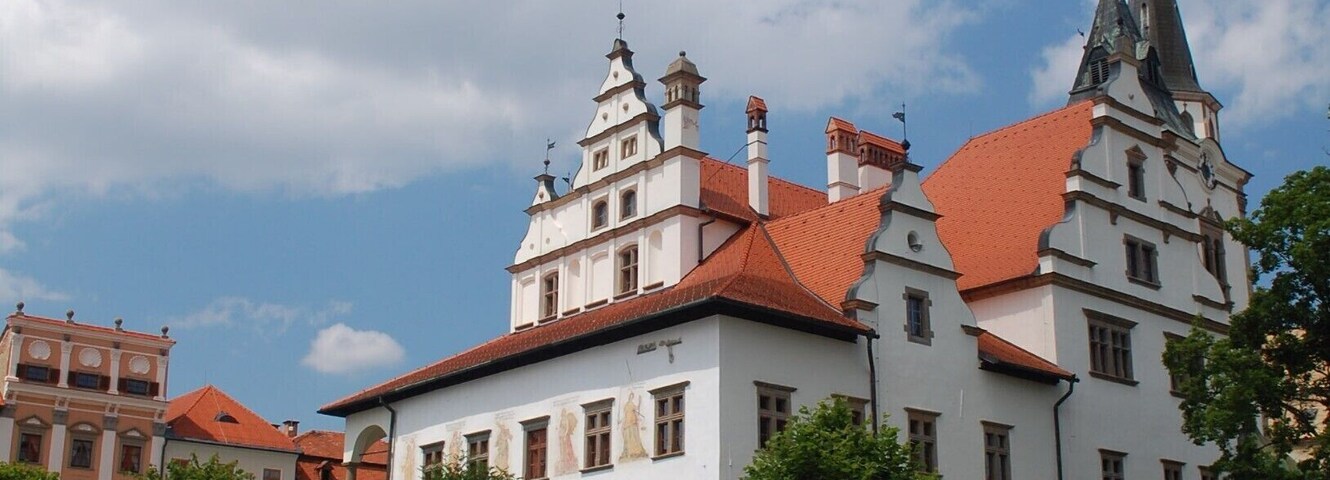 Renaissance Church in the historic town centre of Levoča, in eastern Slovakia.
The town walls are well preserved, and the town and local monuments are a UNESCO site.
#UNESCO
