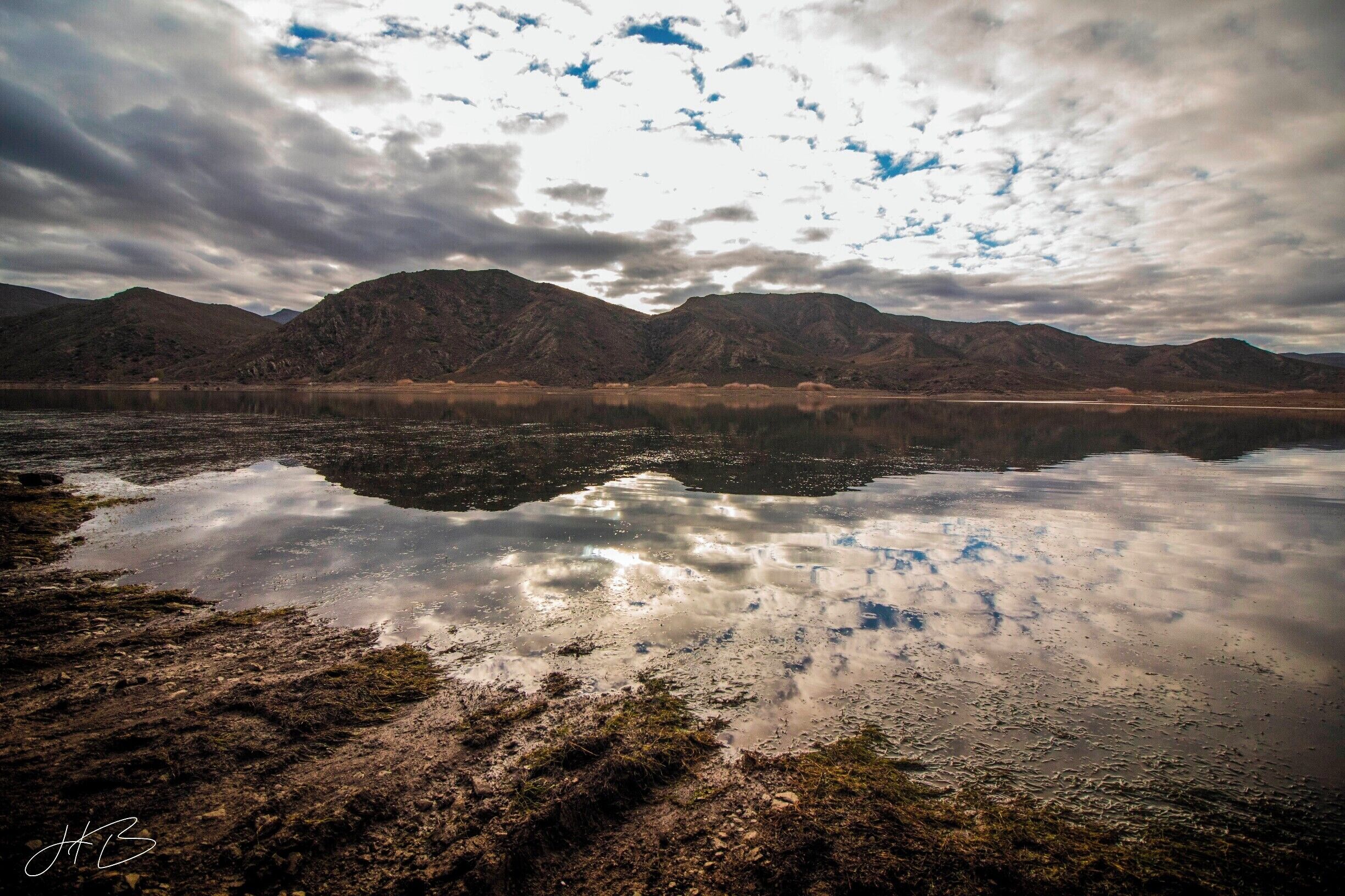 Fishing at the Poortjieskloof dam.  #fishing #montagu #dam