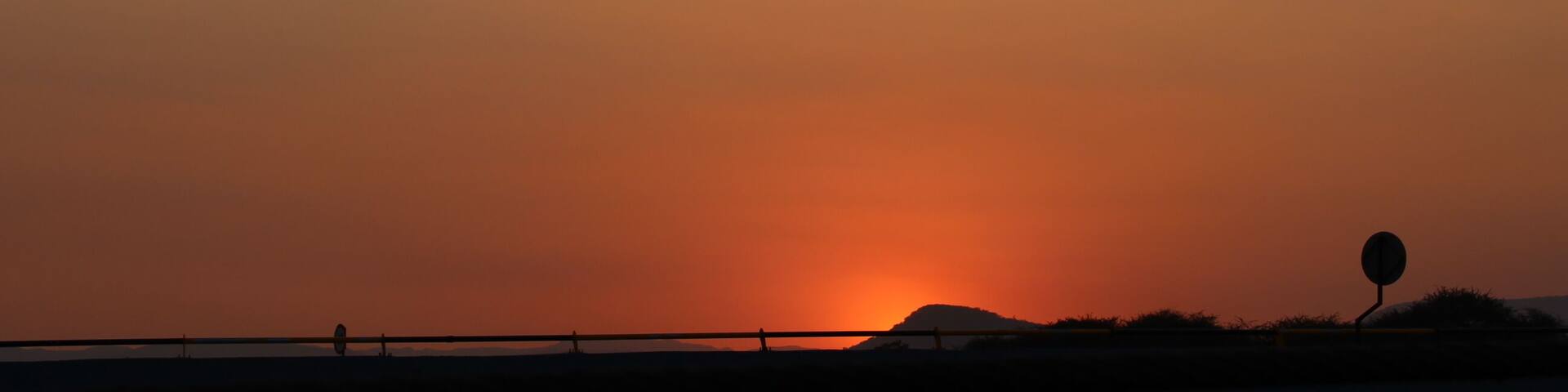 Sometimes sun set looks very very amazing đđ