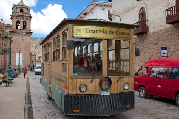 Cuzco montrant ville et scĂšnes de rue