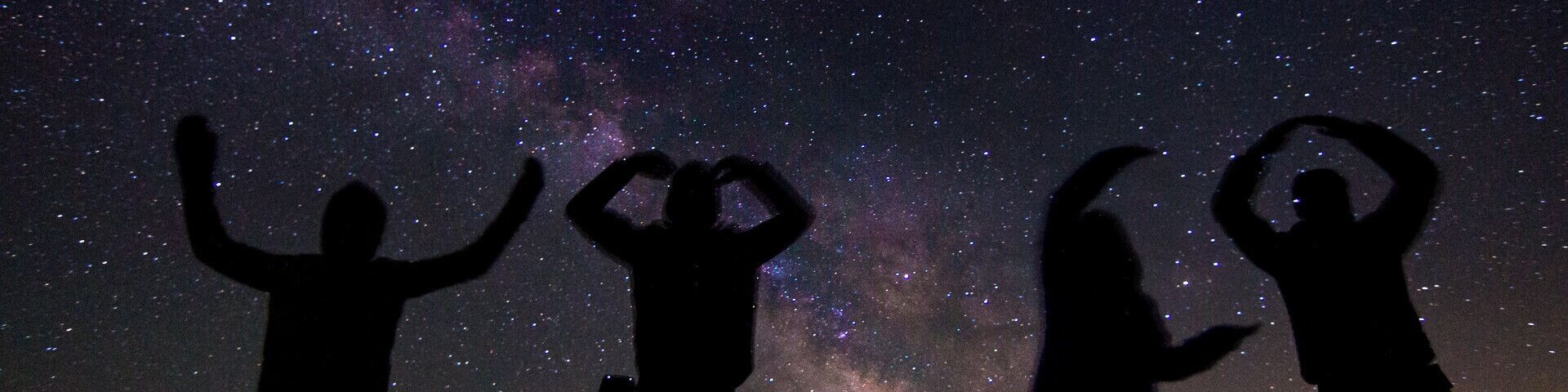 There are few things better than enduring the cold and the wind on top of mountains together with friends to photograph the milky way.
#BvSAstro