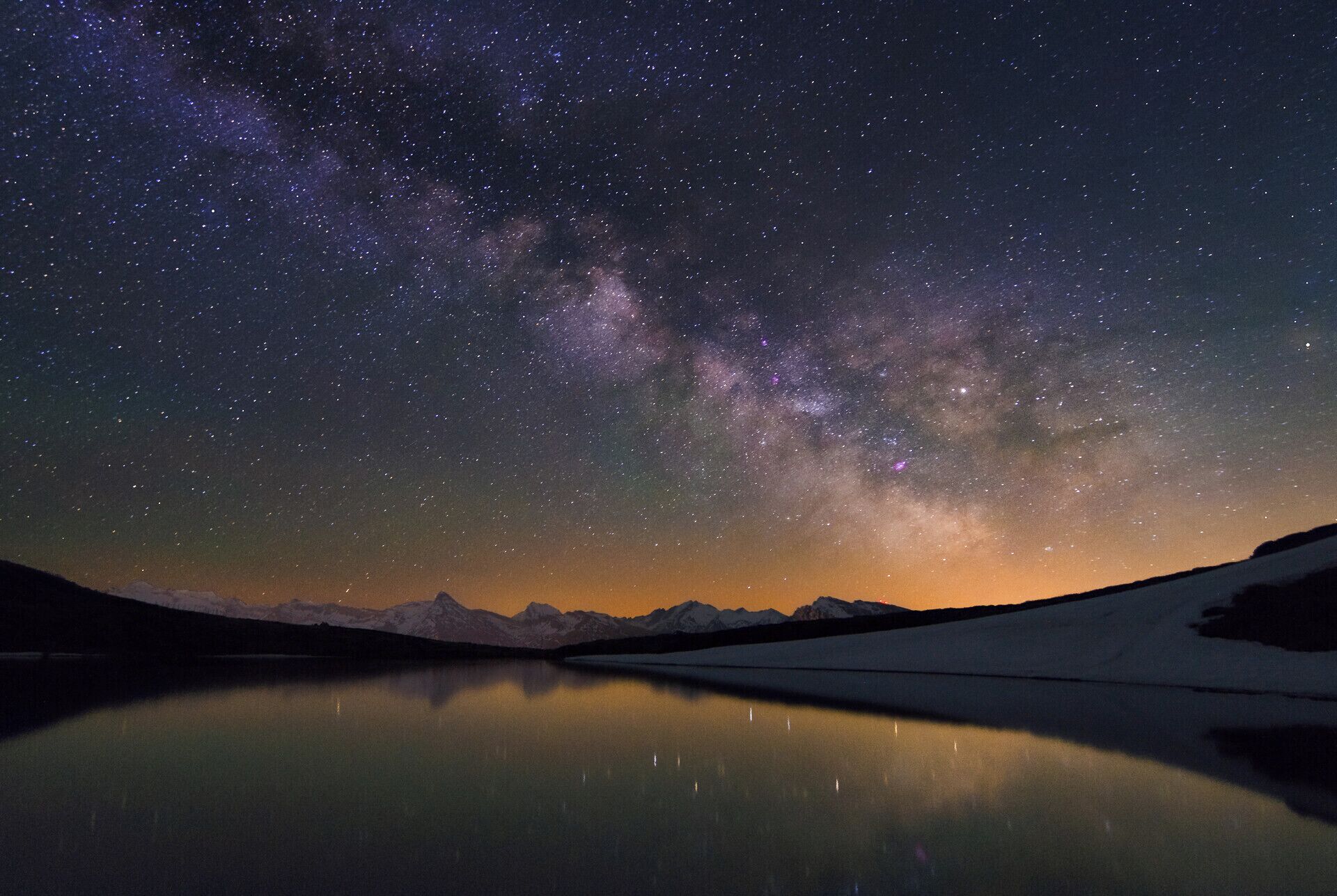Milky Way reflection in the Lichtsee, Austria.

#BvSAstro #reflections #mountains