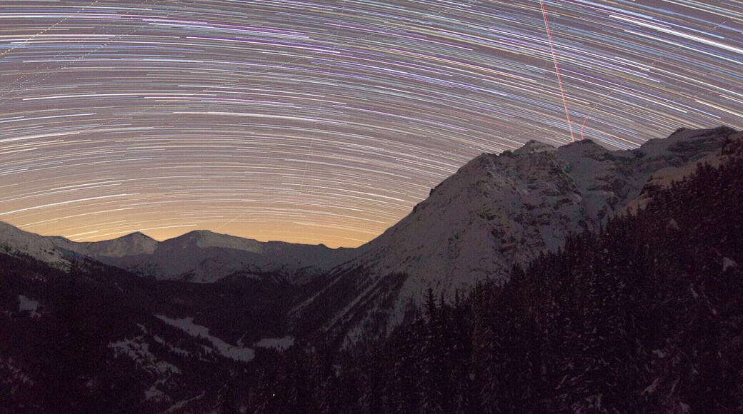 Star trails over the Alps after it snowed 30cm in the beginning of May...
#BvSAstro