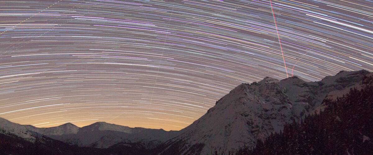 Star trails over the Alps after it snowed 30cm in the beginning of May...
#BvSAstro