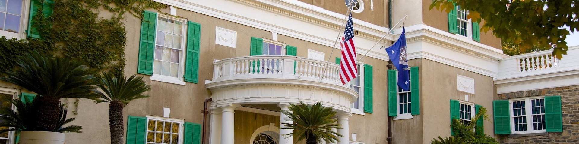 Museo y biblioteca presidencial Franklin D. Roosevelt mostrando arquitectura patrimonial y elementos patrimoniales