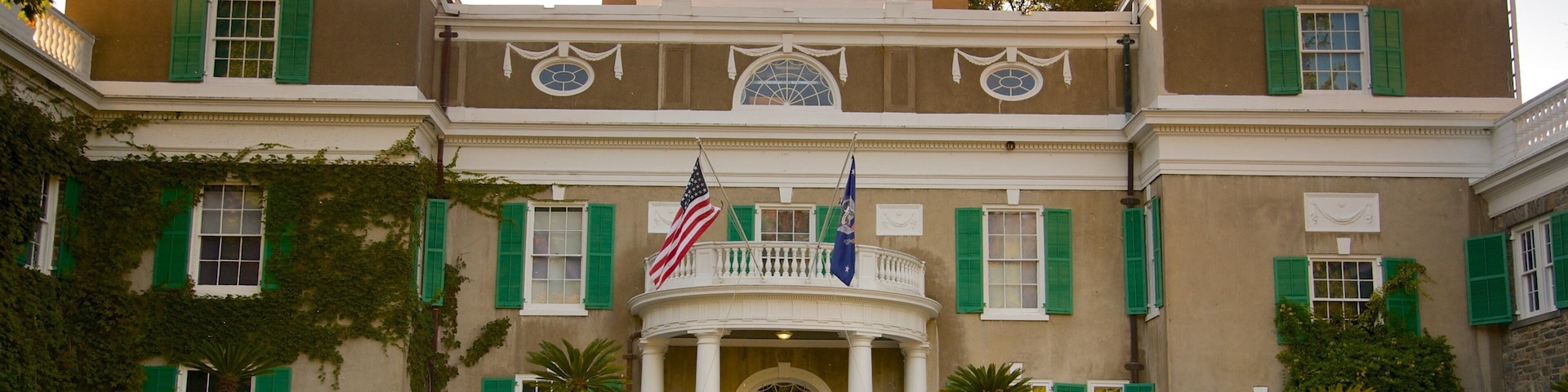 Franklin D. Roosevelt Presidential Library and Museum mettant en vedette patrimoine historique et patrimoine architectural