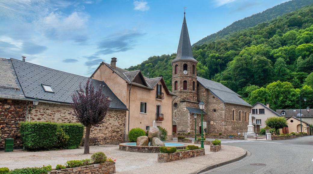 Saint-Mamet is a French town and commune, in the Occitanie region, Haute-Garonne department, France.