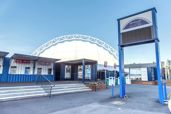 Boston_BlueHillsBankPavilion_6127112_03