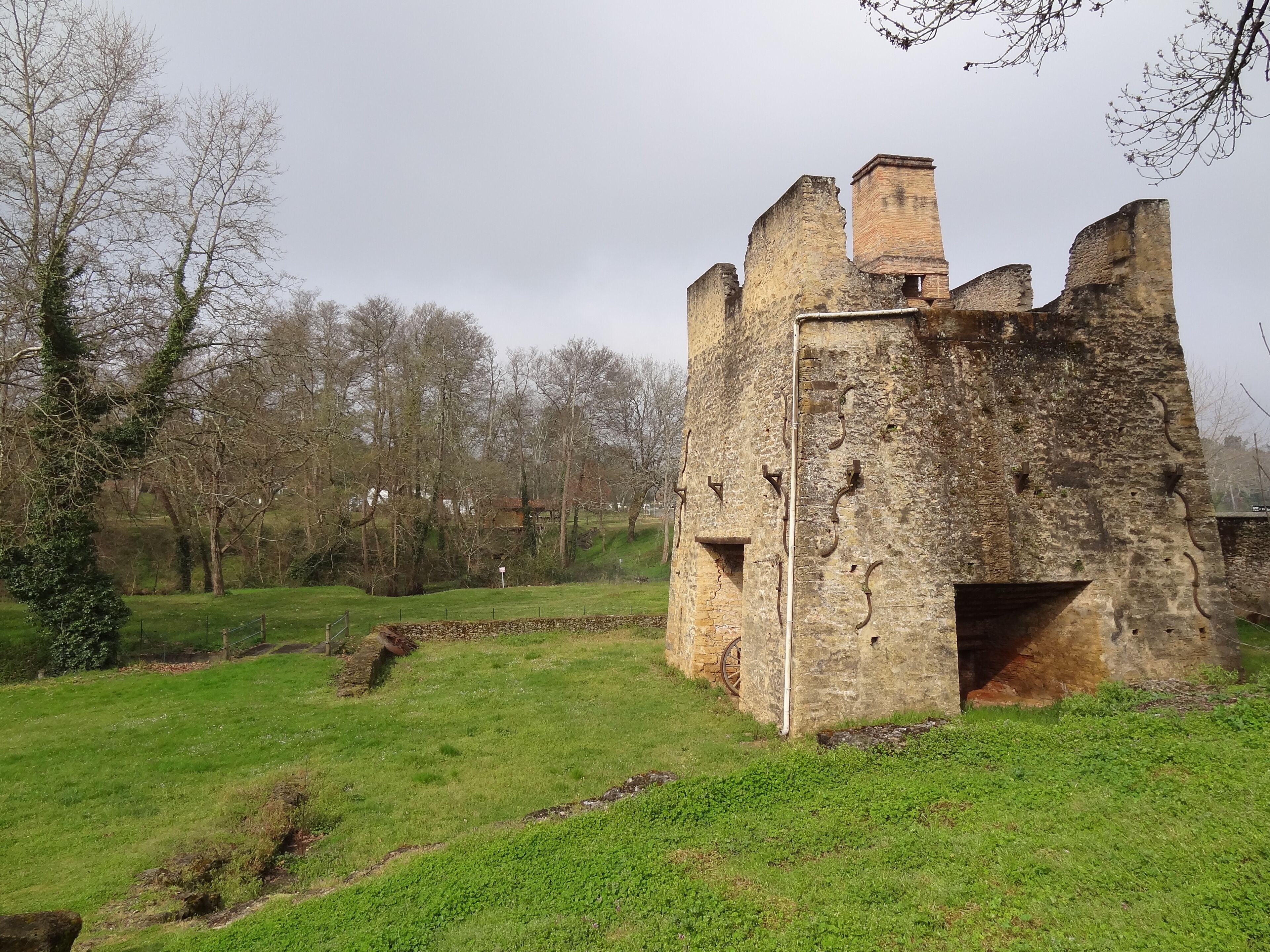 Anciennes forges de Brocas
