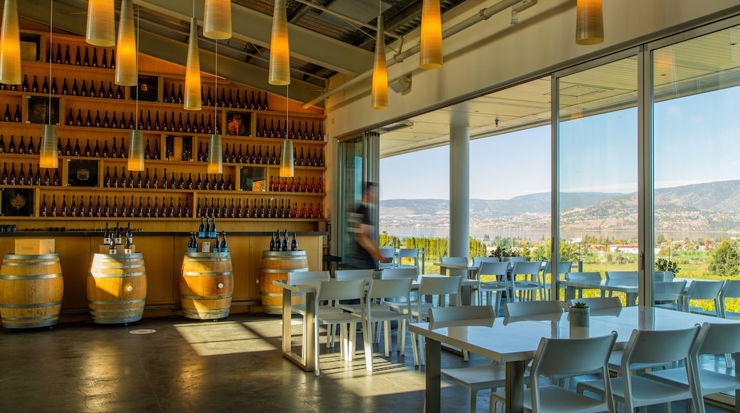 Tantalus Vineyards featuring interior views