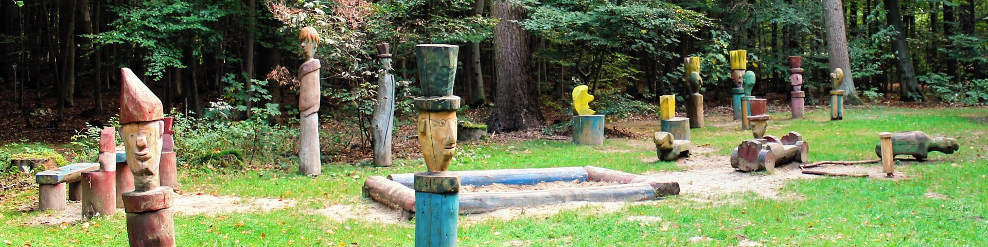 Wald-Weg-Zeichen, Syke 2014 (dauerhaft ausgestellt im öffentlichen Raum)