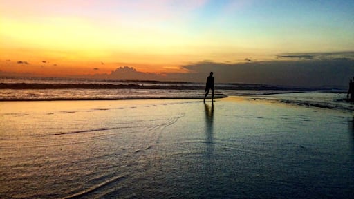 Miracles happen (almost) everyday #beachbound #bali