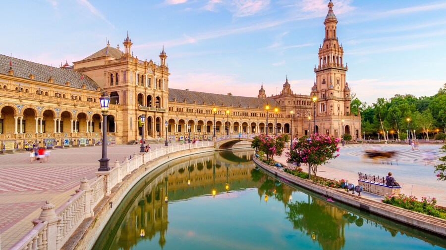 The Waters in Plaze España