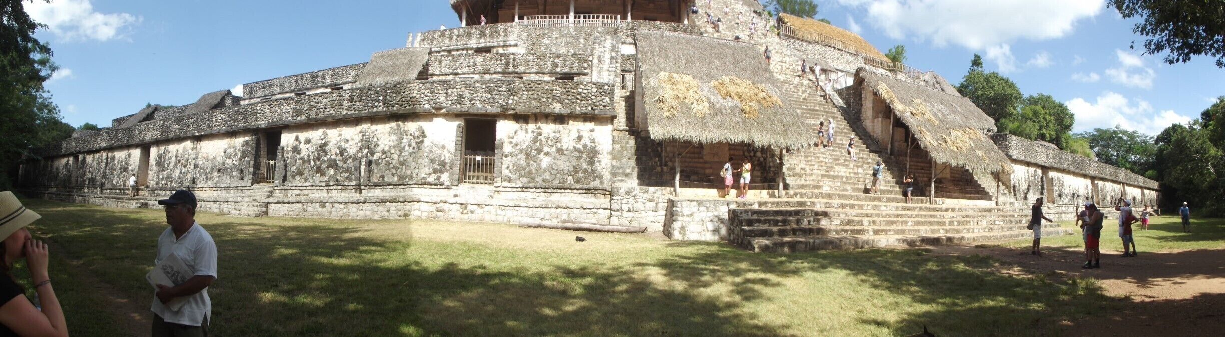 Amazing temples in the Mexican Jungle