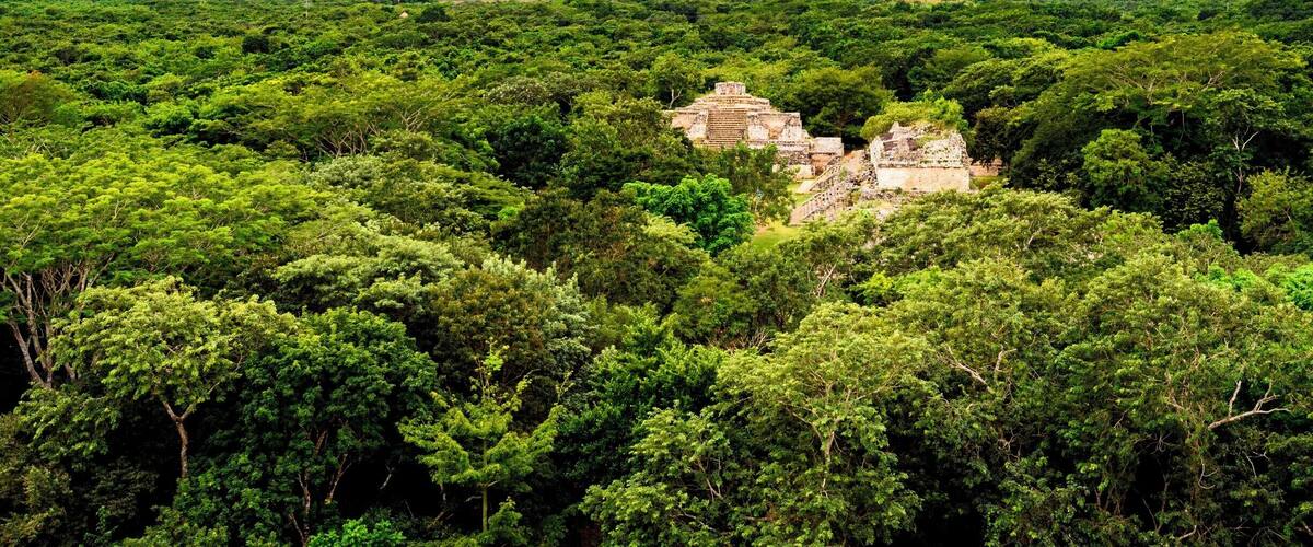 Ek Balam
30 Minutes north from Valladolid.