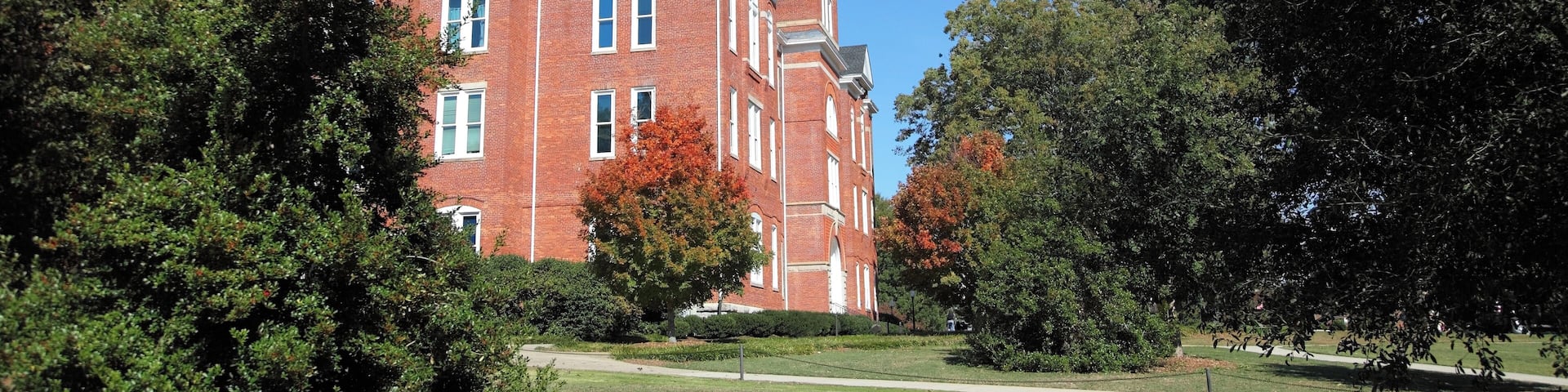 "Clemson University is an American public, coeducational, land-grant and sea-grant research university located in Clemson, South Carolina, United States.More clemson images:"