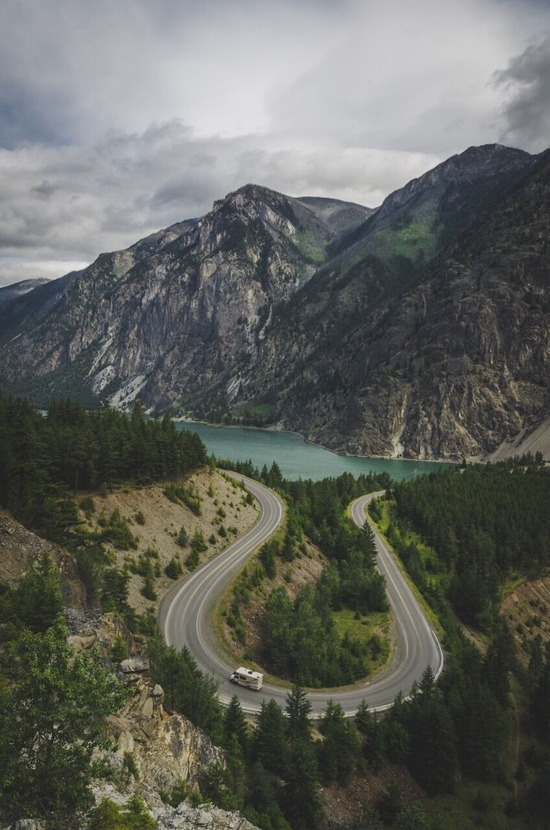 The iconic switchback of Duffey Lake Road. A perfectly timed van drove up the road with the towering mountains and colourful Seton Lake in the background.
It was a peaceful moment.
#BvSMountains
#Mountains
#canada
#britishcolumbia