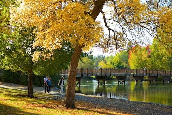 Drake Park featuring fall colors, a park and a river or creek