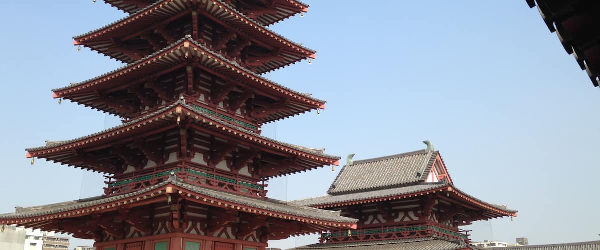 四天王寺・金堂と五重塔