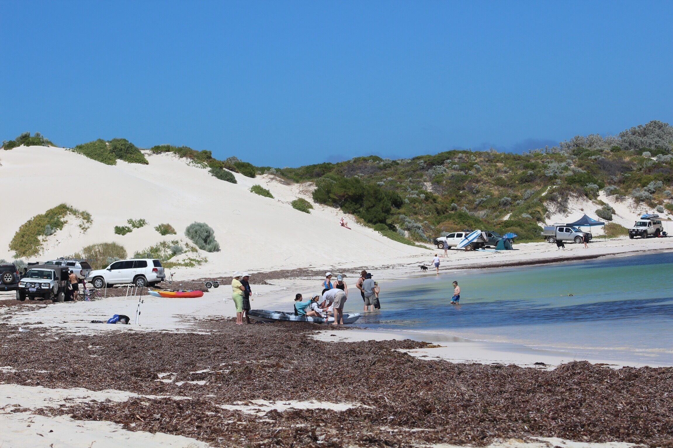An amazing spot with wonderful sunrises and sunsets, a hidden gem of a beach along the always stunning Western Australian coastline! Great camp ground and a peaceful lookout. A awesome place to snorkel, dive, fish and last but not least swim!