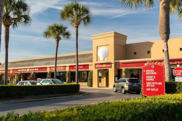 Silver Sands Premium Outlets which includes signage