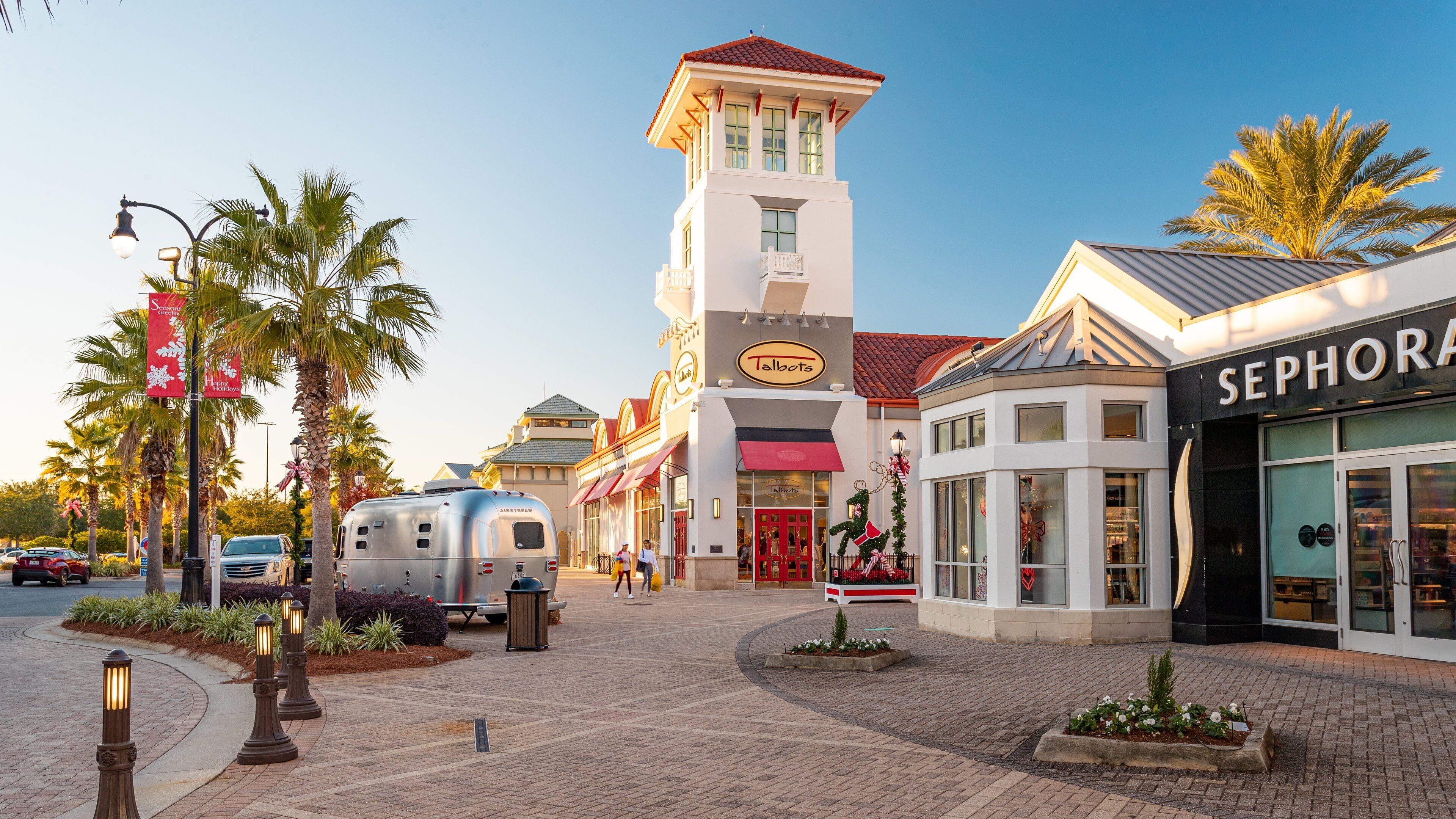 Destin Commons showing a sunset