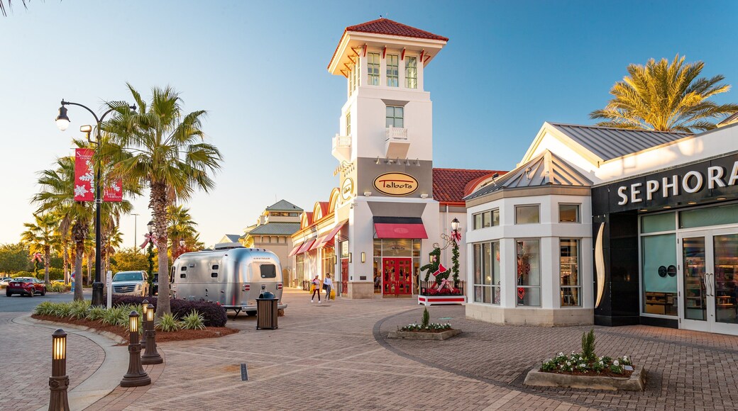 Destin Commons showing a sunset