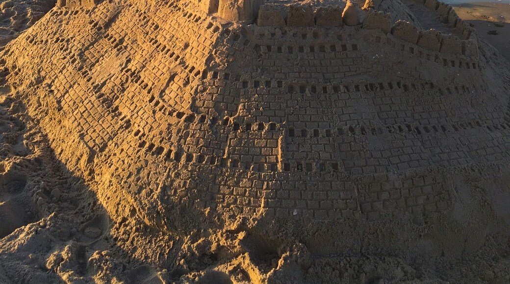 Sandcastle in the evening sun at the Baltic Sea beach of Trassenheide, Usedom Island
#AquaTrove