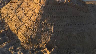 Sandcastle in the evening sun at the Baltic Sea beach of Trassenheide, Usedom Island
#AquaTrove