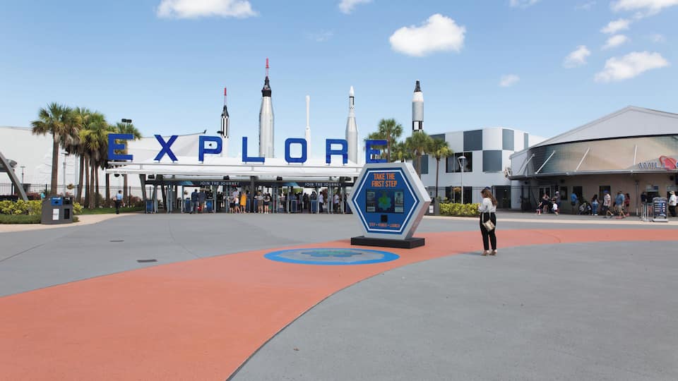 CapeCanaveral_PortCanaveral_6127851-1