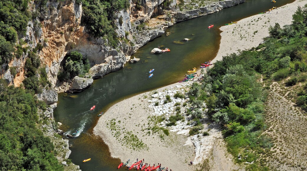 Canoe e canottaggio nelle Gole dell'Ardeche - Rodano Alpi