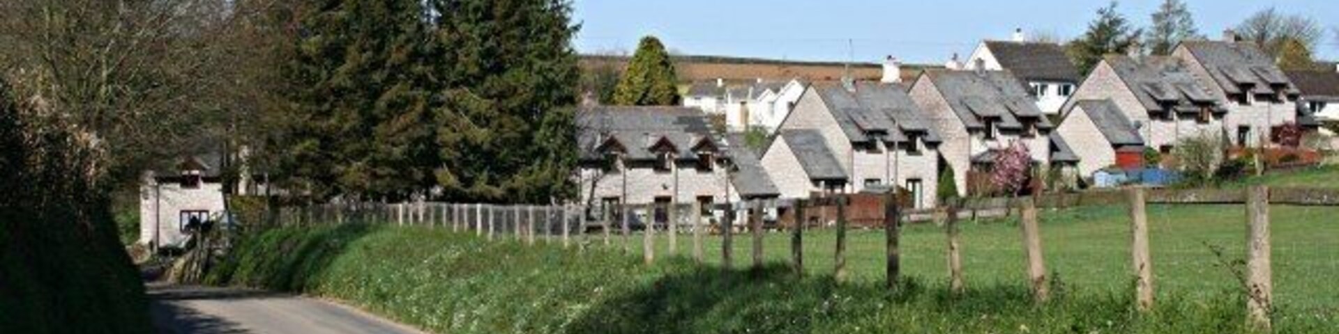 Venterdon Venterdon is a hamlet on the north-western side of Stoke Climsland which has a core of older houses and an estate of modern houses.