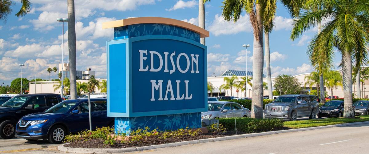 Edison Mall featuring signage