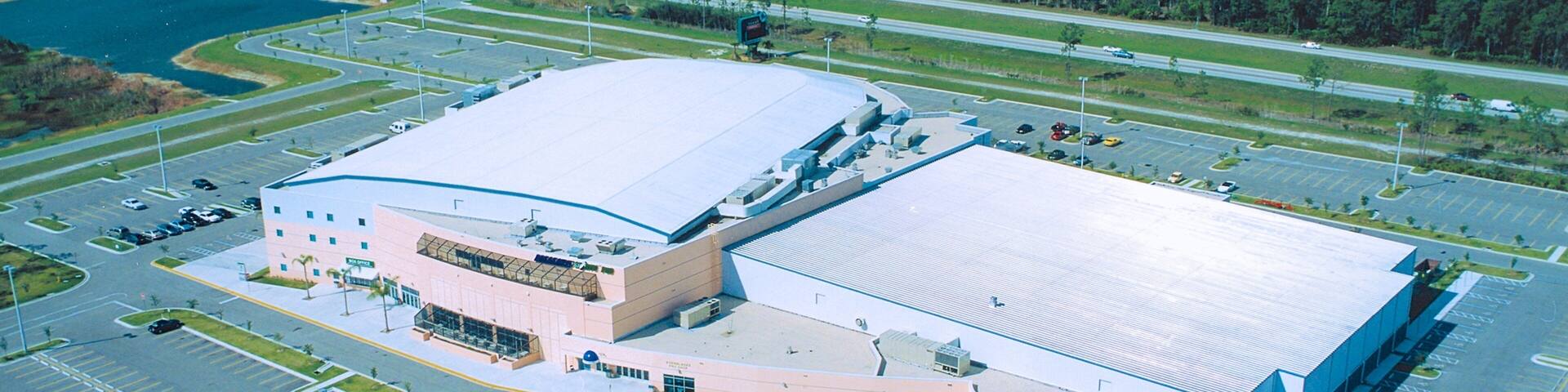 Hertz Arena showing landscape views