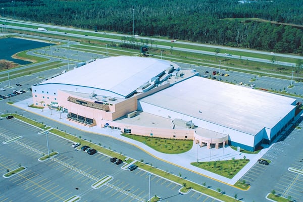 Hertz Arena showing landscape views