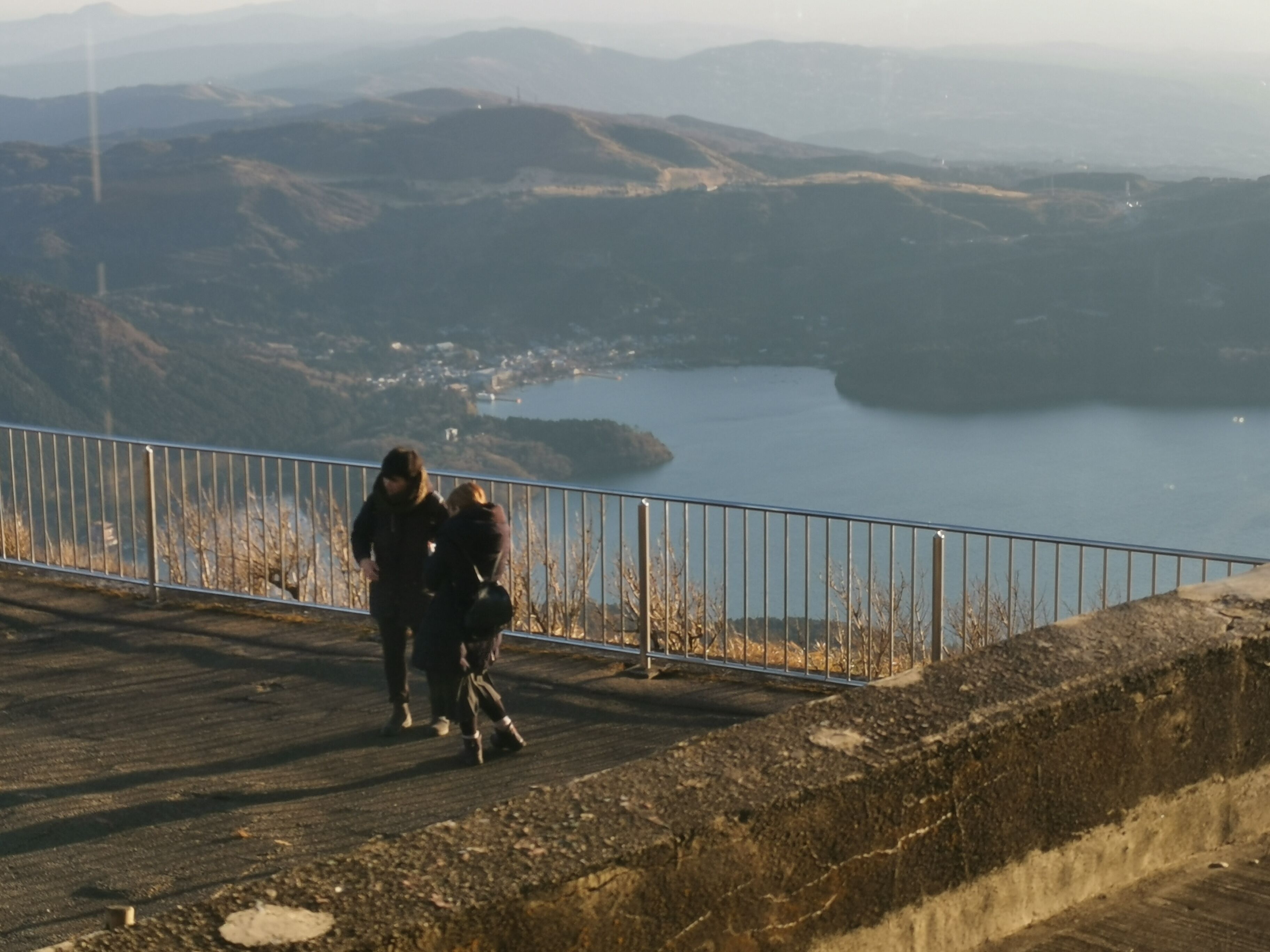 From this spot, Hakone, you will have a beautiful view of lake Hakone a d Fuji mountain. 