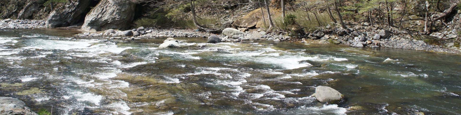 Japanese hot spring town Spring cherry blossom