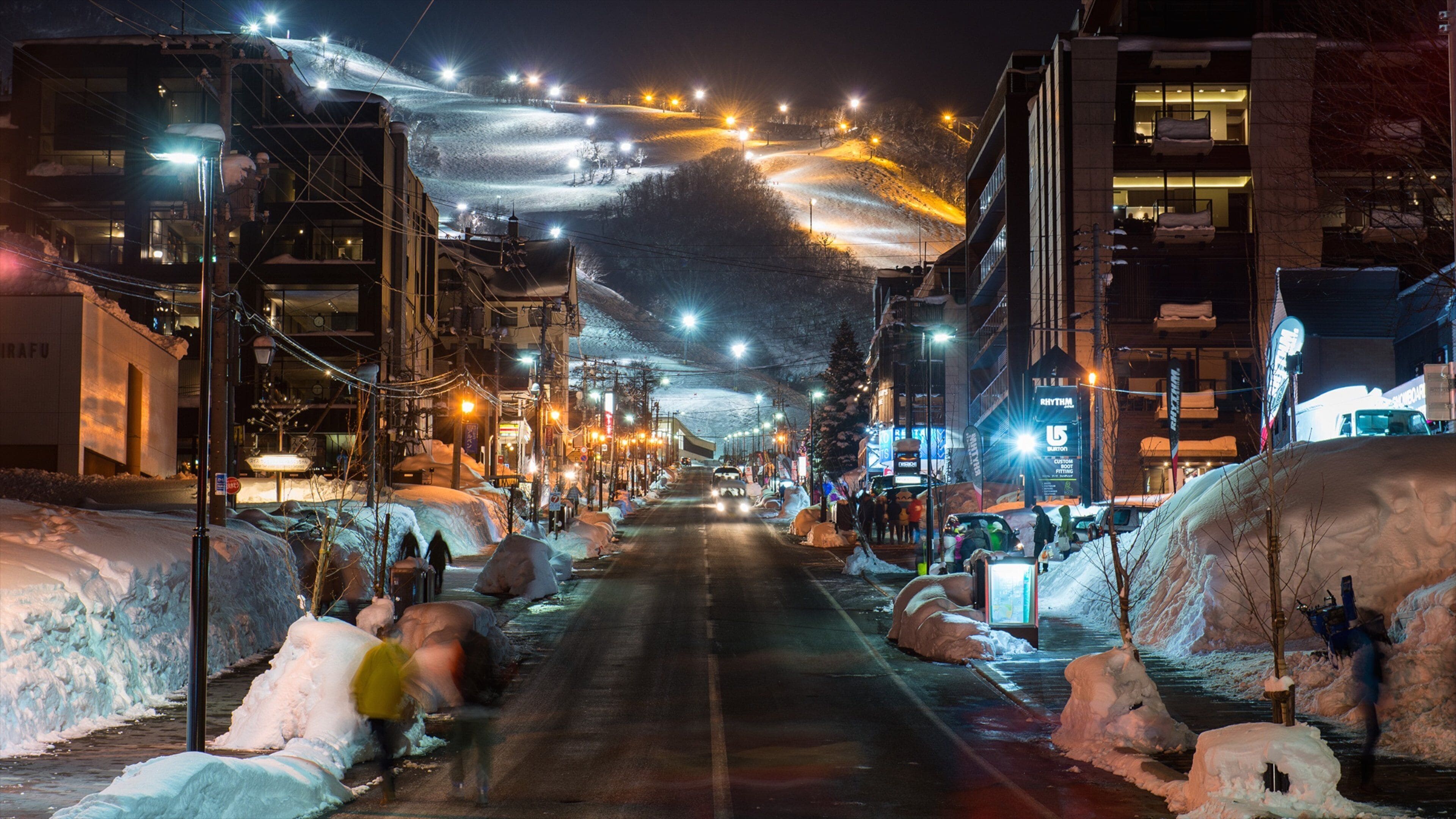 Niseko qui includes scènes de rue, neige et une ville