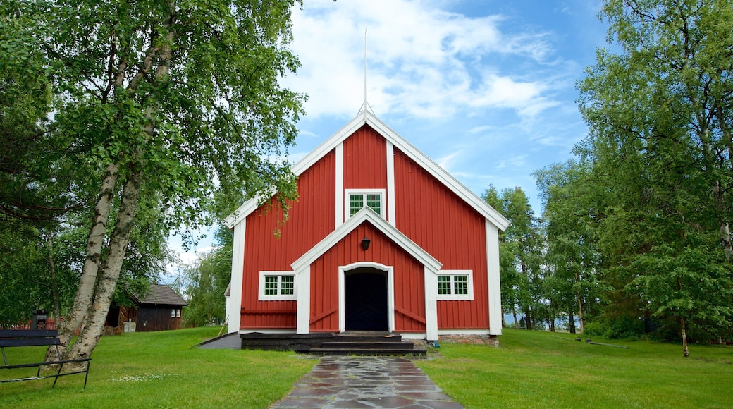 Kiruna showing religious elements, heritage architecture and a church or cathedral
