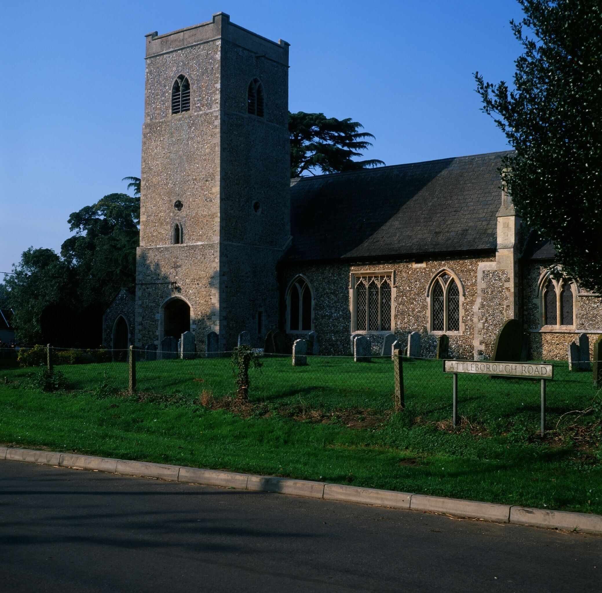 St Peter's church, Little Ellingham