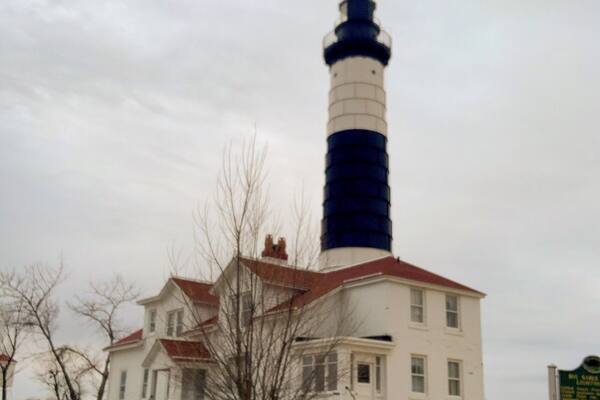 1.8 mile hike back and the trail opens up to this. Absolutely beautiful surroundings.