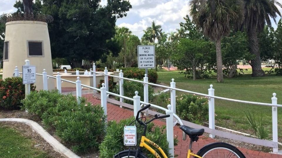 Ponce de Léon statue.