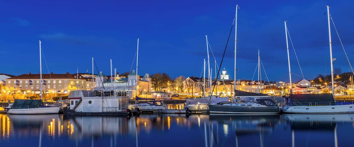 500px Photo ID: 139572321 - Strömstad harbour winter